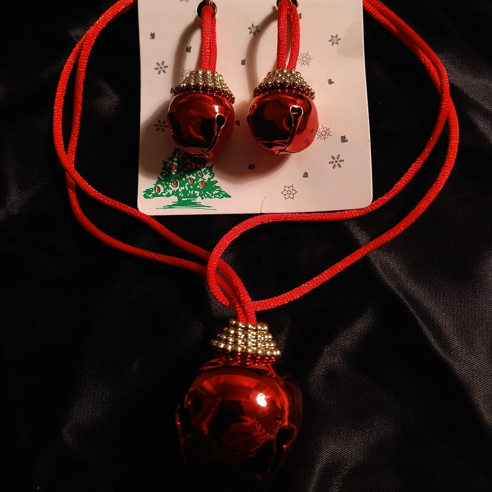 RED JINGLE BELL NECKLACE & EARRING SET (AUTHENTIC RINGING BELLS)